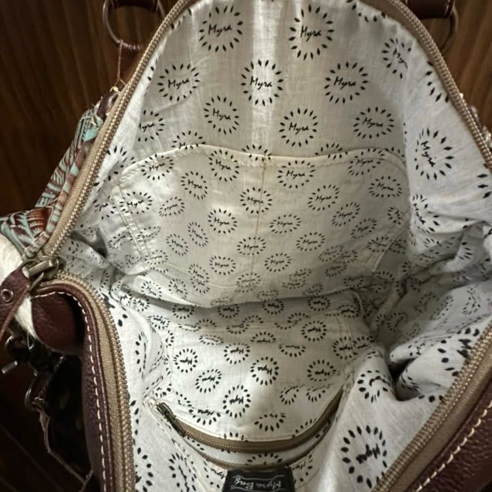 Myra Bag Brown and Cream Shoulder Bag - Picture 4 of 4